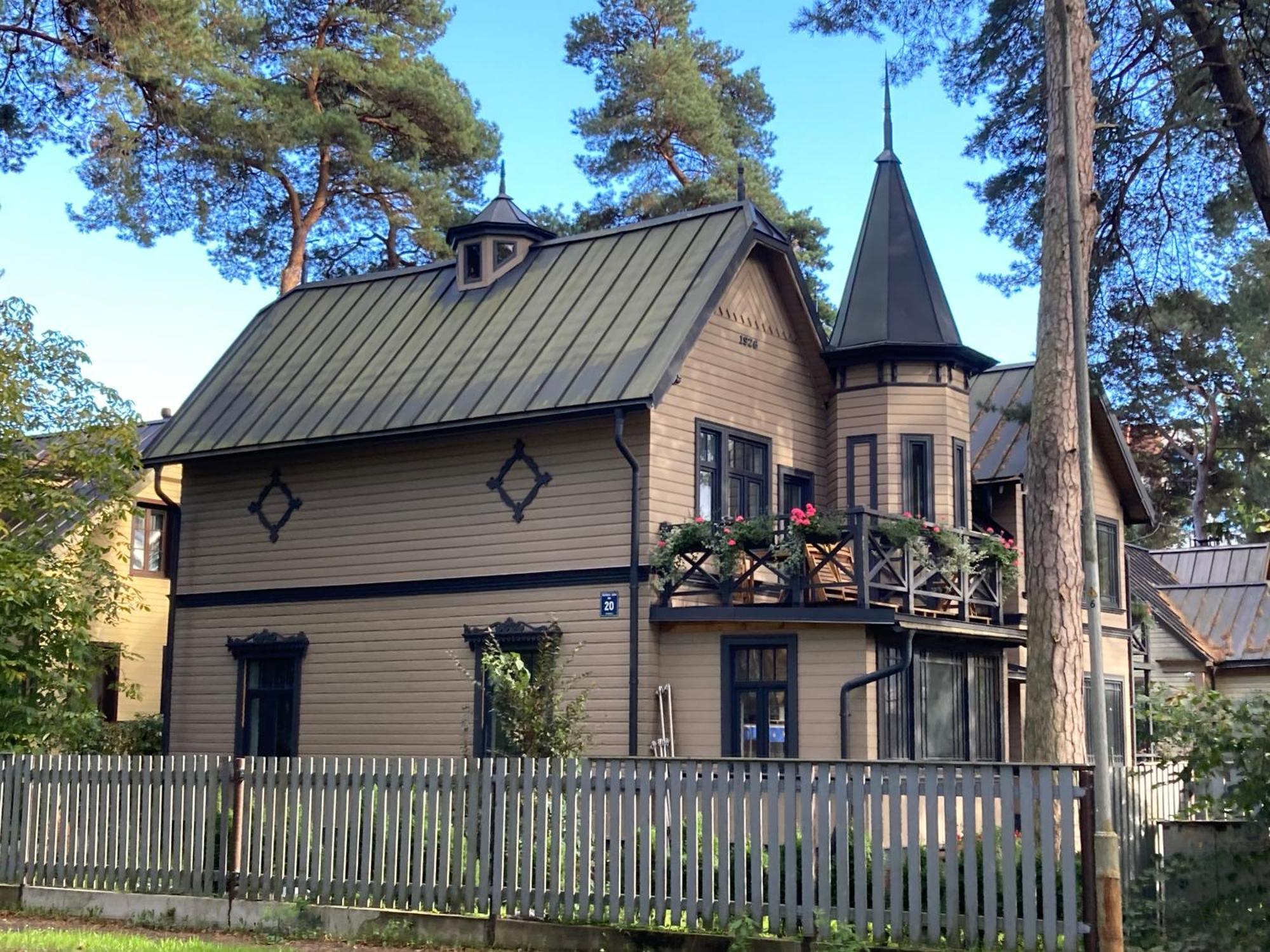Dacha Mini Apartment