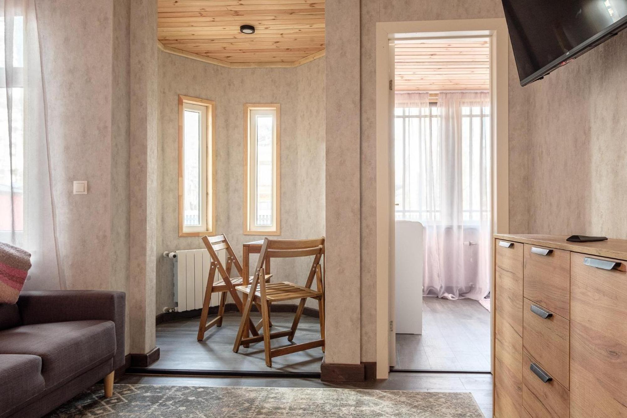 Dacha Mini